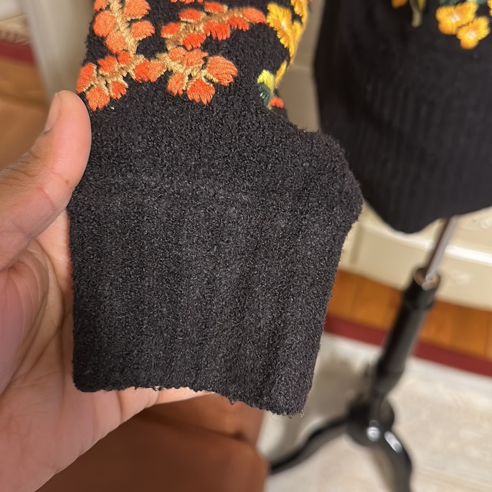 Zara Black Sweater with Colorful Floral Design - Picture 9 of 9